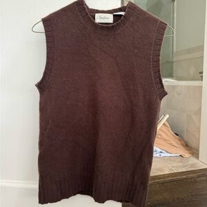 Neiman Marcus brown sleeveless pullover sweater vest medium brown